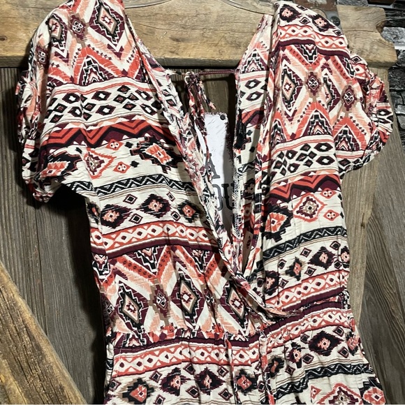 Toxik low cut Aztec printed jumpsuit with pockets! size‎ large - Picture 5 of 7